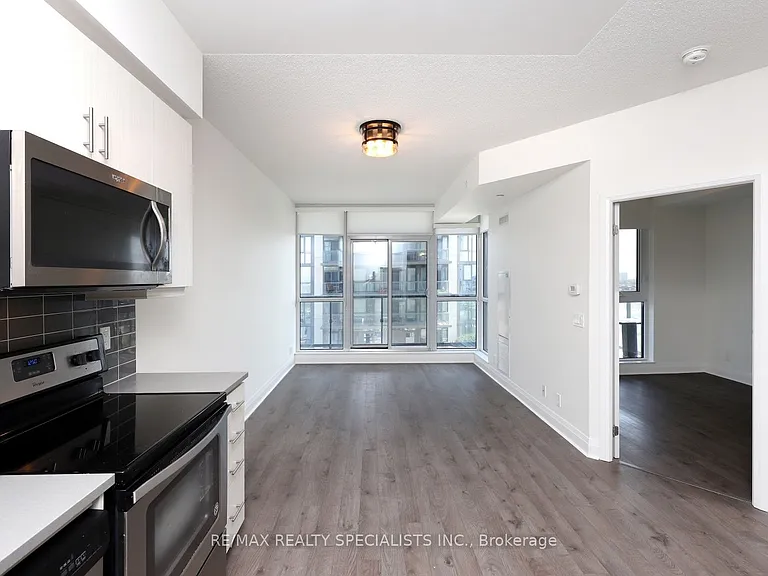 15 Zorra St #603 — Photo 8