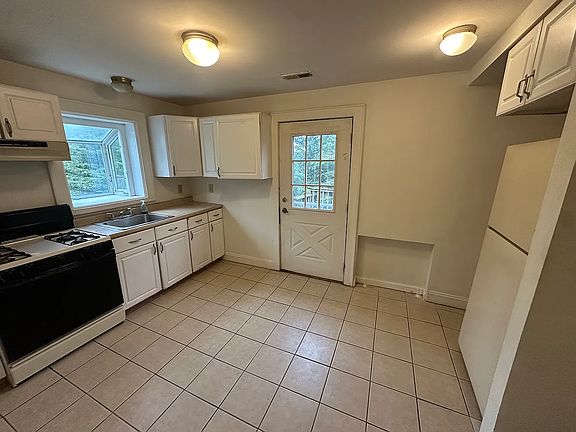 3rd image of (Undisclosed Address)