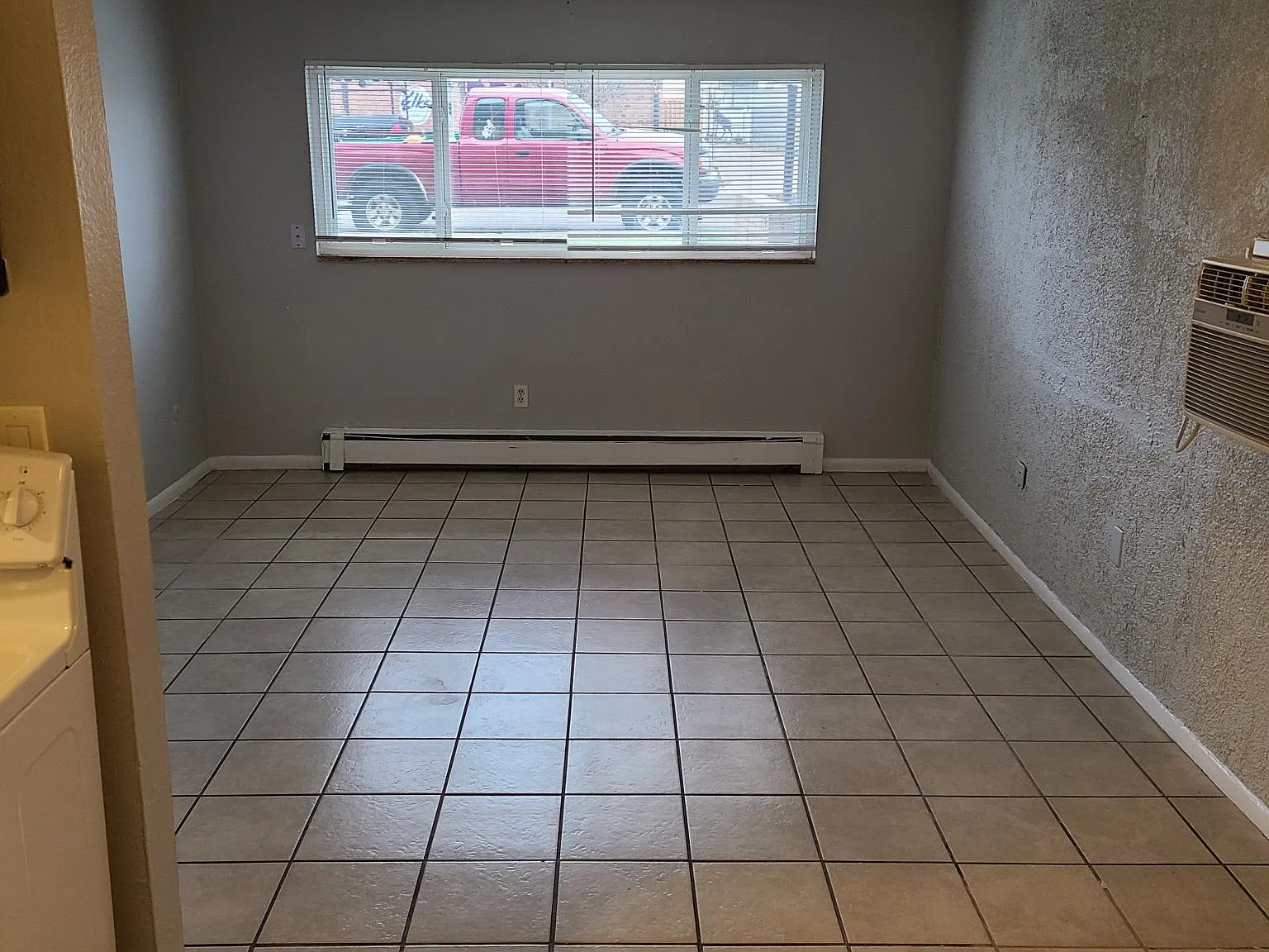 2 bed, 875 sqft, $1,550 — Photo 3