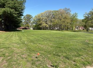 16151 N Leprechaun Ln, Effingham, IL 62401