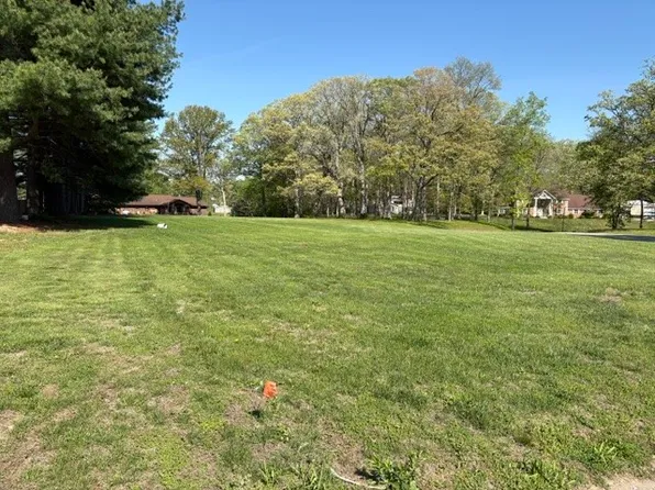 16151 N Leprechaun Ln, Effingham, IL 62401
