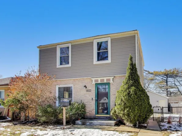 8132 Kolmar Ave, Skokie, IL 60076