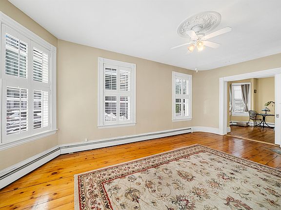 4th image of 146 North St APT 1