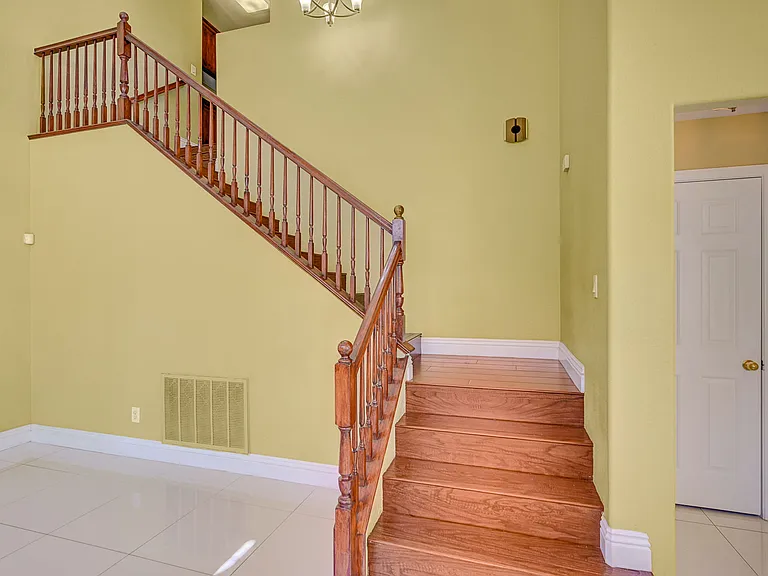 1897 Coyote Pass Way — Photo 22