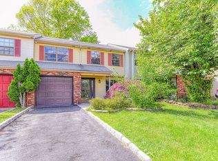 23 Hancock Ct, East Brunswick, NJ 08816