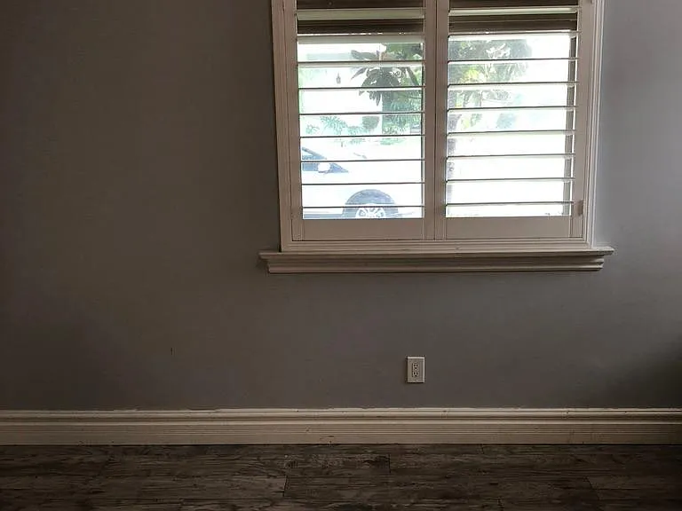 2501 Rockefeller Ln — Photo 5