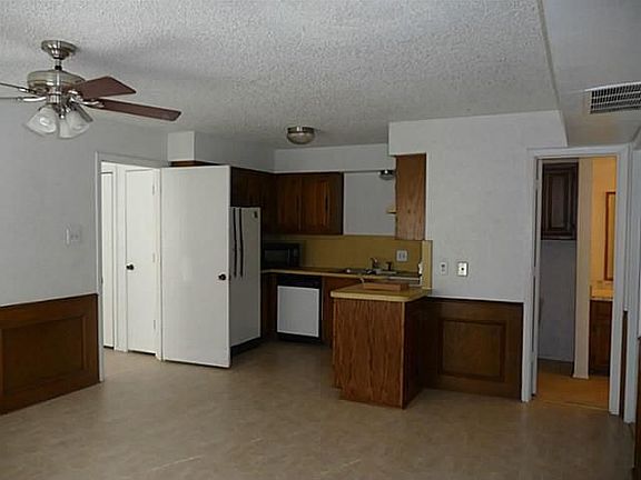 5th image of 101 Saint Johns Dr