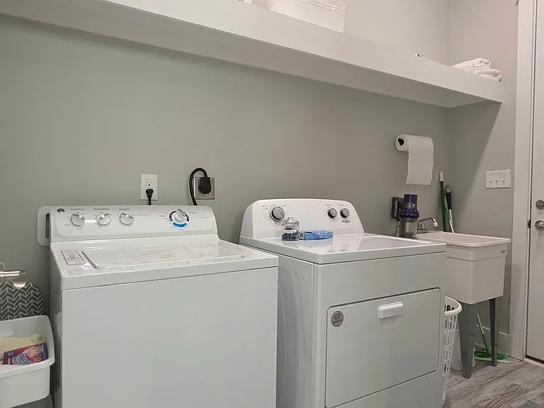 8088 Carmel Cir — Photo 18