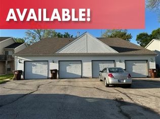 1011 Minns Dr #4, Machesney Park, IL 61115