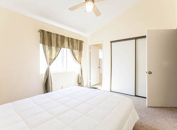 2nd image of 10070 Scripps Vista Way Unit 19