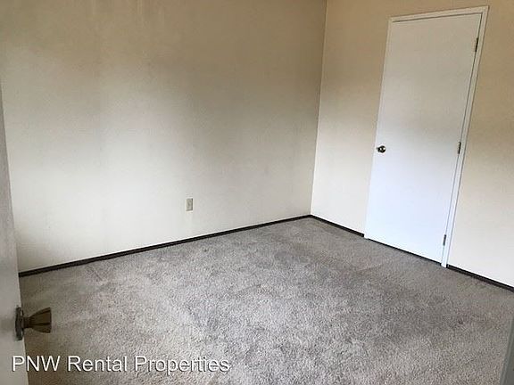 5th image of 10414 93rd Street Ct SW