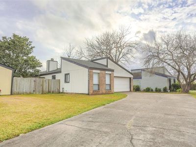 6439 Ivyknoll Dr, Houston, TX, 77035