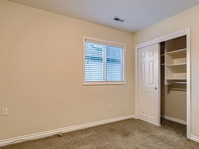 8363 SW Bonaventure Ln — Photo 4