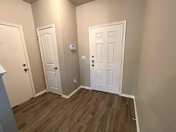 3rd image of 3519 Ortman Dr