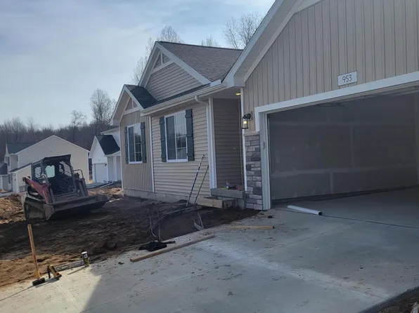 953 Skyview Trl, Ionia, MI 48846