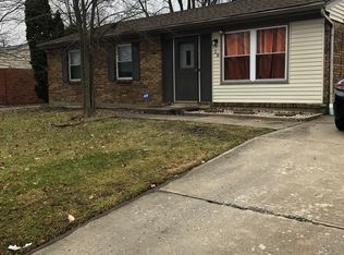 18 Plymouth Ln, Elsmere, KY 41018