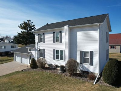 135 East Birch Street, Lancaster, WI, 53813