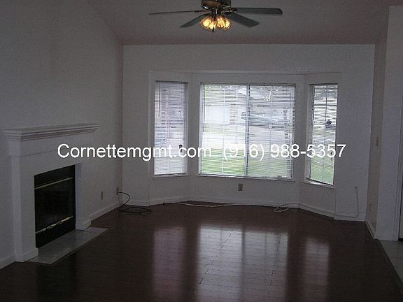 2nd image of 3 Hawksmoor Ct