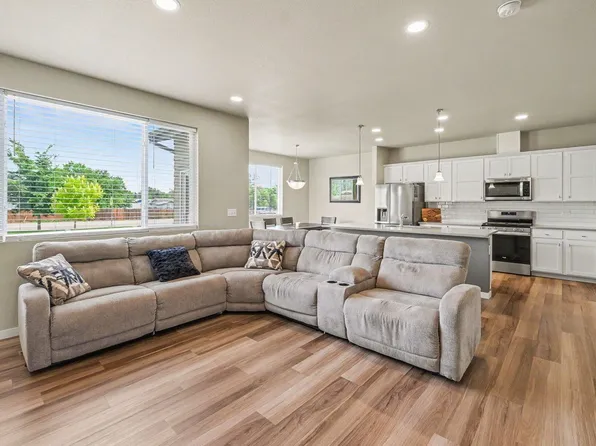 3774 Beech Tree St, Wellington, CO 80549