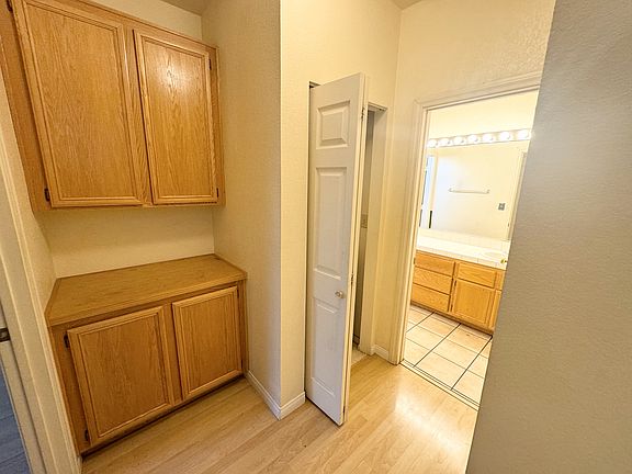 5th image of 5155 W Tropicana Ave Unit 2083