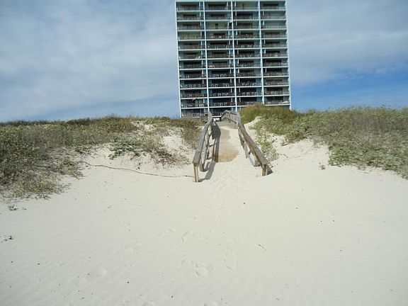 4th image of 6109 State Highway 361 APT 704
