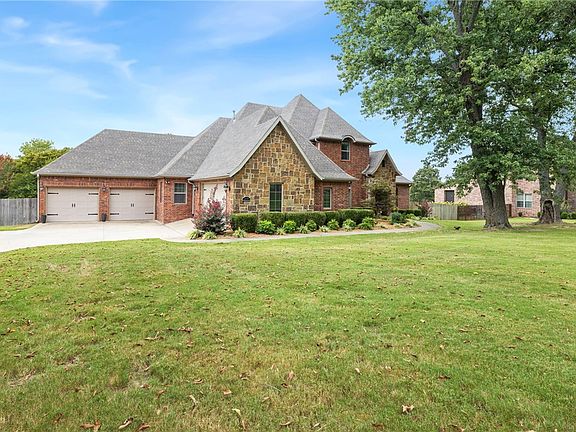 2nd image of 2767 N Altus Dr