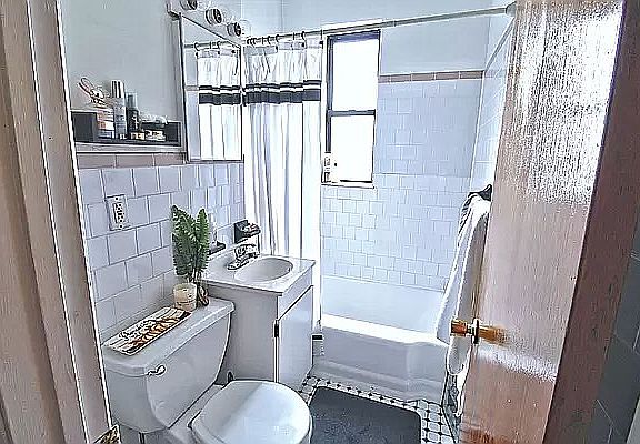 5th image of 374 8th St APT 3B