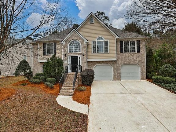 2nd image of 2903 Montview Dr SW