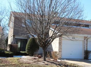 1234 Exeter Ct, Wheaton, IL 60189