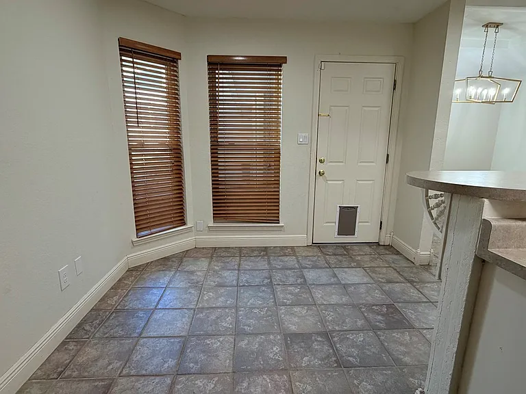 3810 Nassau Dr — Photo 8
