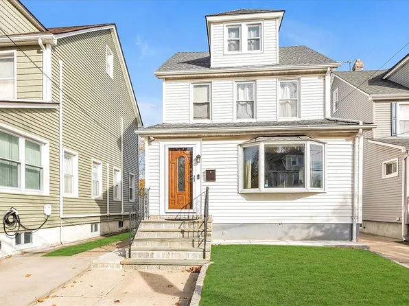 23003 88th Ave, Queens Village, NY 11427