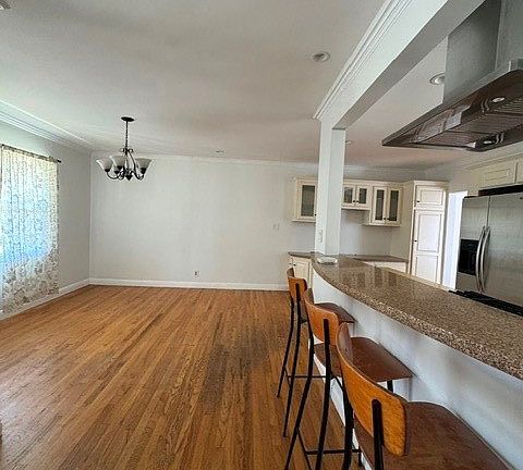 4th image of 5567 W 79th St