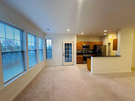 Spacious Main Room