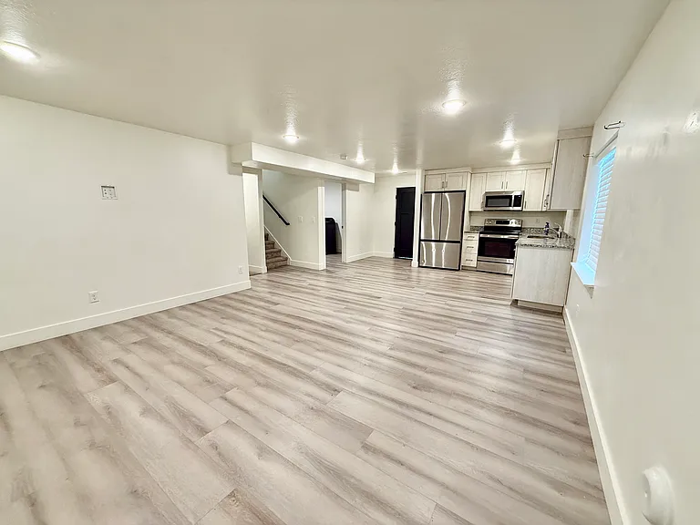 1348 E 900 S — Photo 3