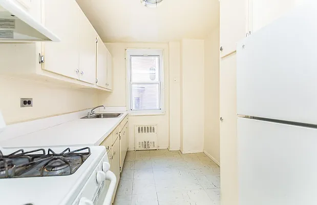 Sold by Re/Max In The City | media 7