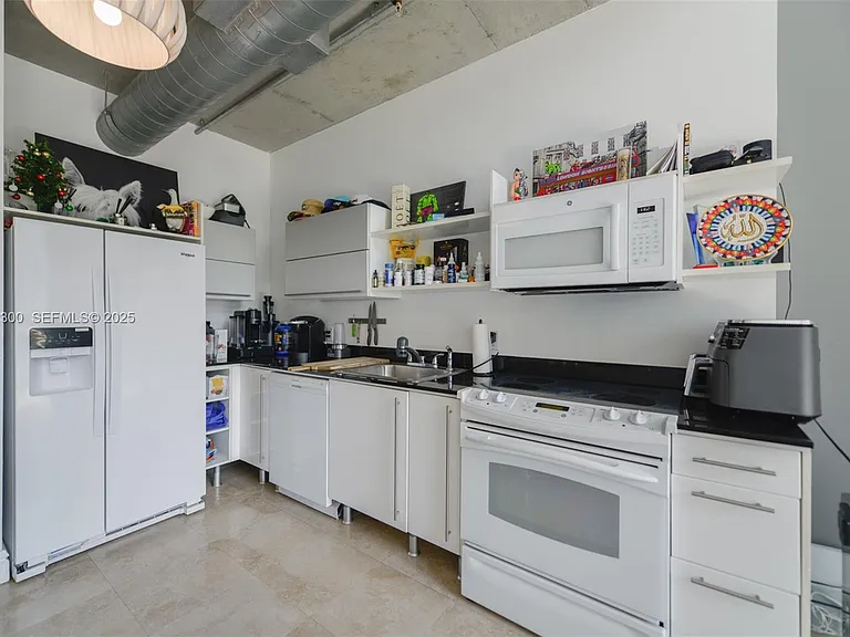 690 SW 1st Ct #1022 — Photo 8