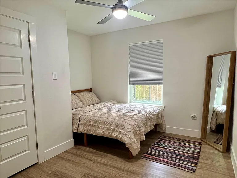 1119 Panama St — Photo 18