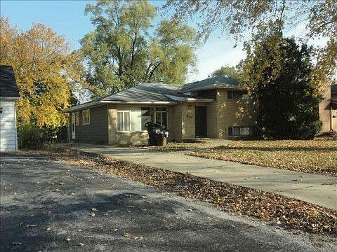 2nd image of 2816 Woodworth Pl