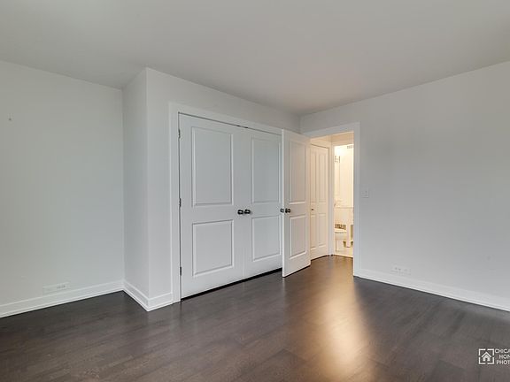 5th image of 1255 N Sandburg Ter Unit 2011