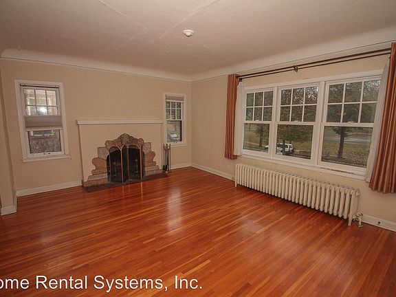 3rd image of 4327 Chowen Ave S