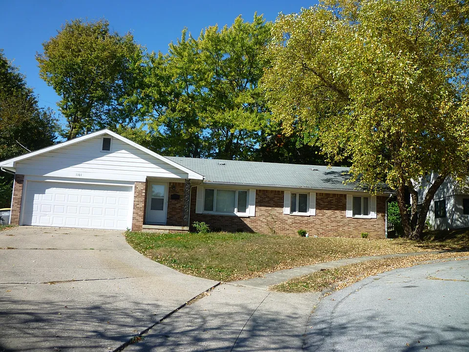 1101 Sunset Ct