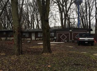 360 S Center St, Godley, IL 60407