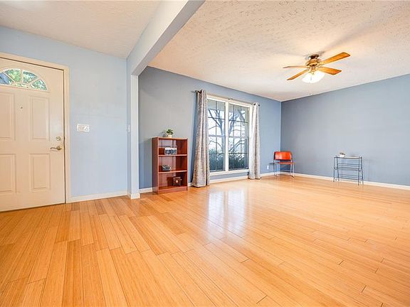 4th image of 3421 W 10th Pl