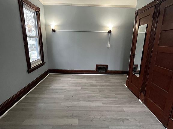 5th image of 171-173 Edgewood St #2