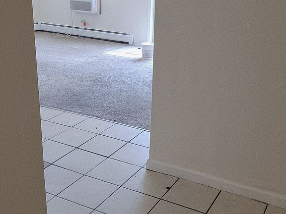 2nd image of 693 E Fullerton Ave #3-108