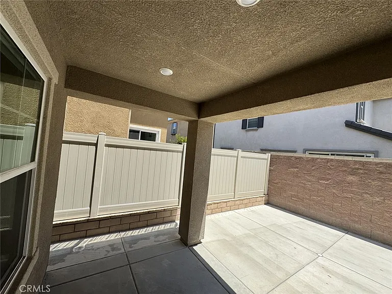 15993 Alamo Ct — Photo 24
