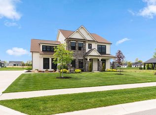 18015 Tullymore Ln, Leo, IN 46765