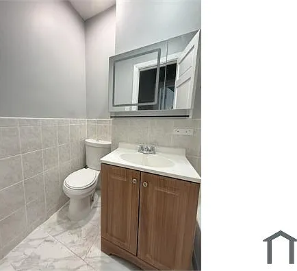 355 Ridgewood Ave #1 — Photo 4