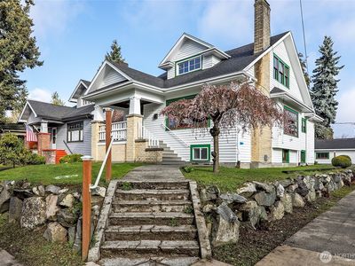 2158 N 50th Street, Seattle, WA, 98103