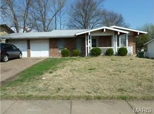 1375 Derhake Rd, Florissant, MO 63033
